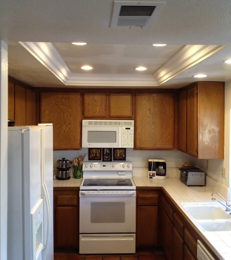 Kitchen Soffit Lighting with Recessed Lights | The ...